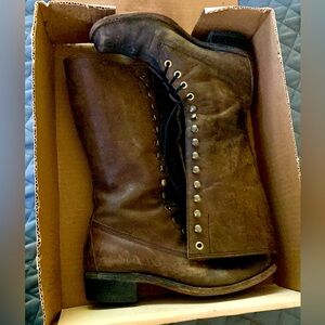 VINTAGE! 1960s Bort Carlton Tall Lace Up Boots